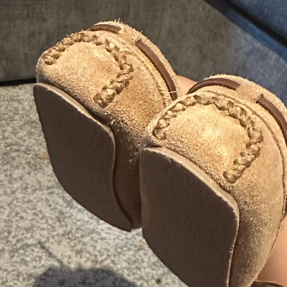 Minnetonka Kids Tan Suede Shearling Moccasins